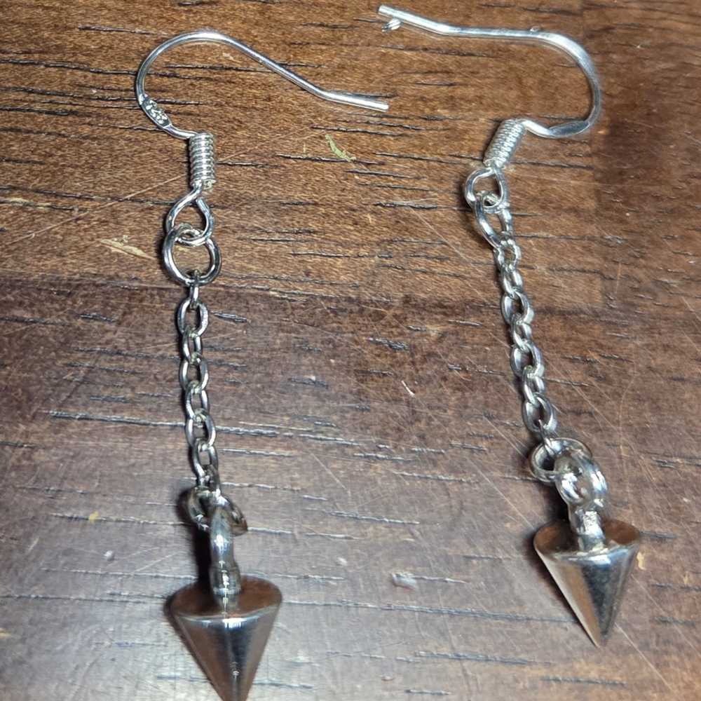 Pendulum Silver Dangle Earrings with Pendulum Pendants